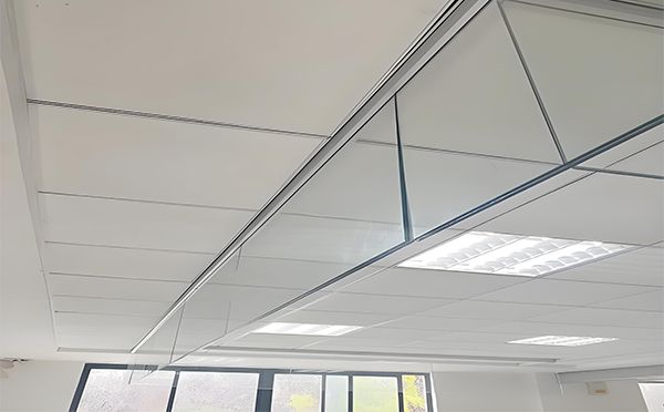 汉台玻璃挡烟垂壁