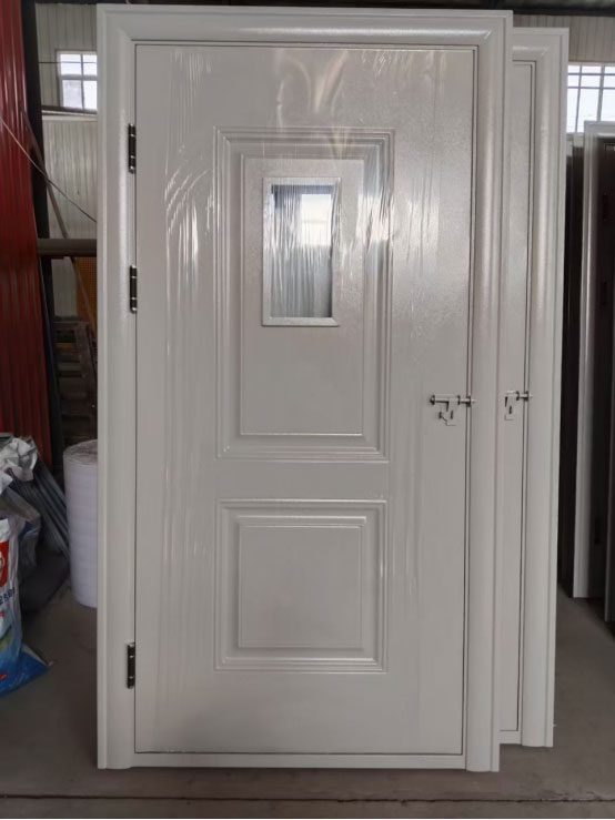 汉台学校教室门