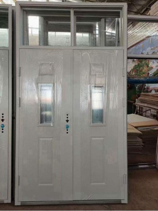 汉台学校教室门